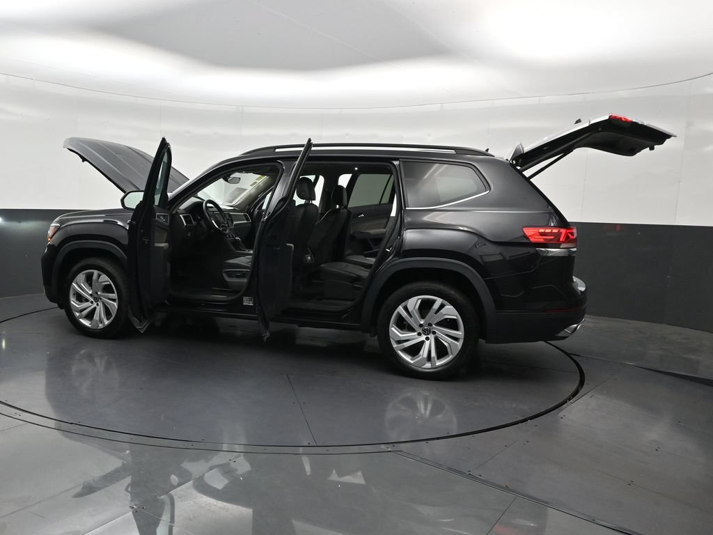 Used 2021 Volkswagen Atlas SE w/ Panoramic Sunroof Package FWD image 34