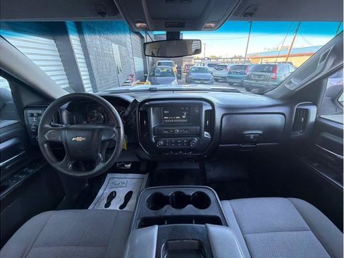 Used 2018 Chevrolet Silverado 1500 W/T w/ Trailering Package AWD/4WD image 13
