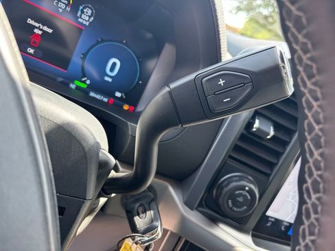 Used 2024 Ford F150 XLT w/ Mobile Office Package image 20