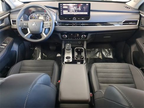 New 2025 Mitsubishi Outlander Trail Edition image 15