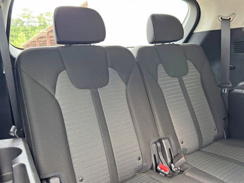 Used 2022 Kia Sorento LX image 34