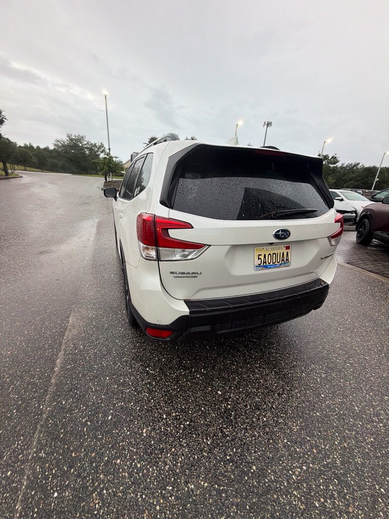 Used 2020 Subaru Forester Premium AWD/4WD image 11