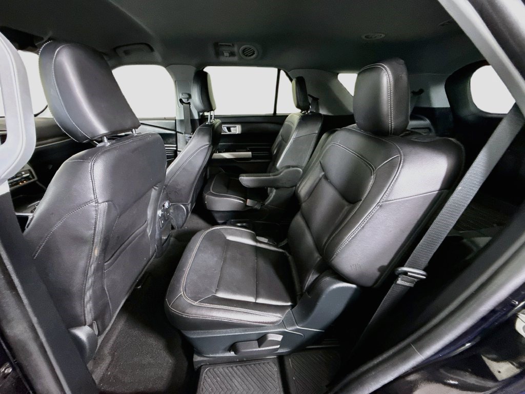 Used 2021 Ford Explorer XLT w/ Equipment Group 202A RWD image 24