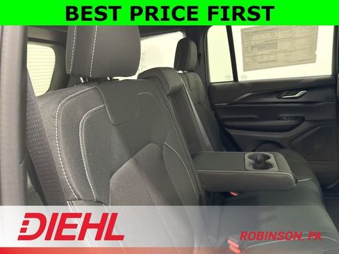 New 2026 Jeep Grand Cherokee Laredo X AWD/4WD image 12
