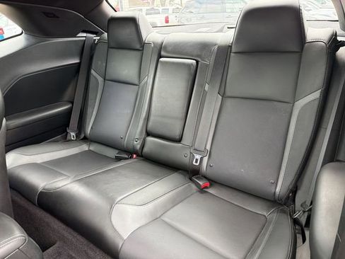 Used 2016 Dodge Challenger SXT Plus image 24