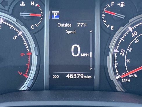 Used 2023 Toyota 4Runner Limited AWD/4WD image 8