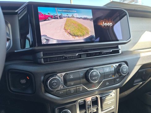 New 2026 Jeep Gladiator Sport image 20