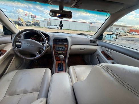 Used 2000 Lexus ES 330 image 24