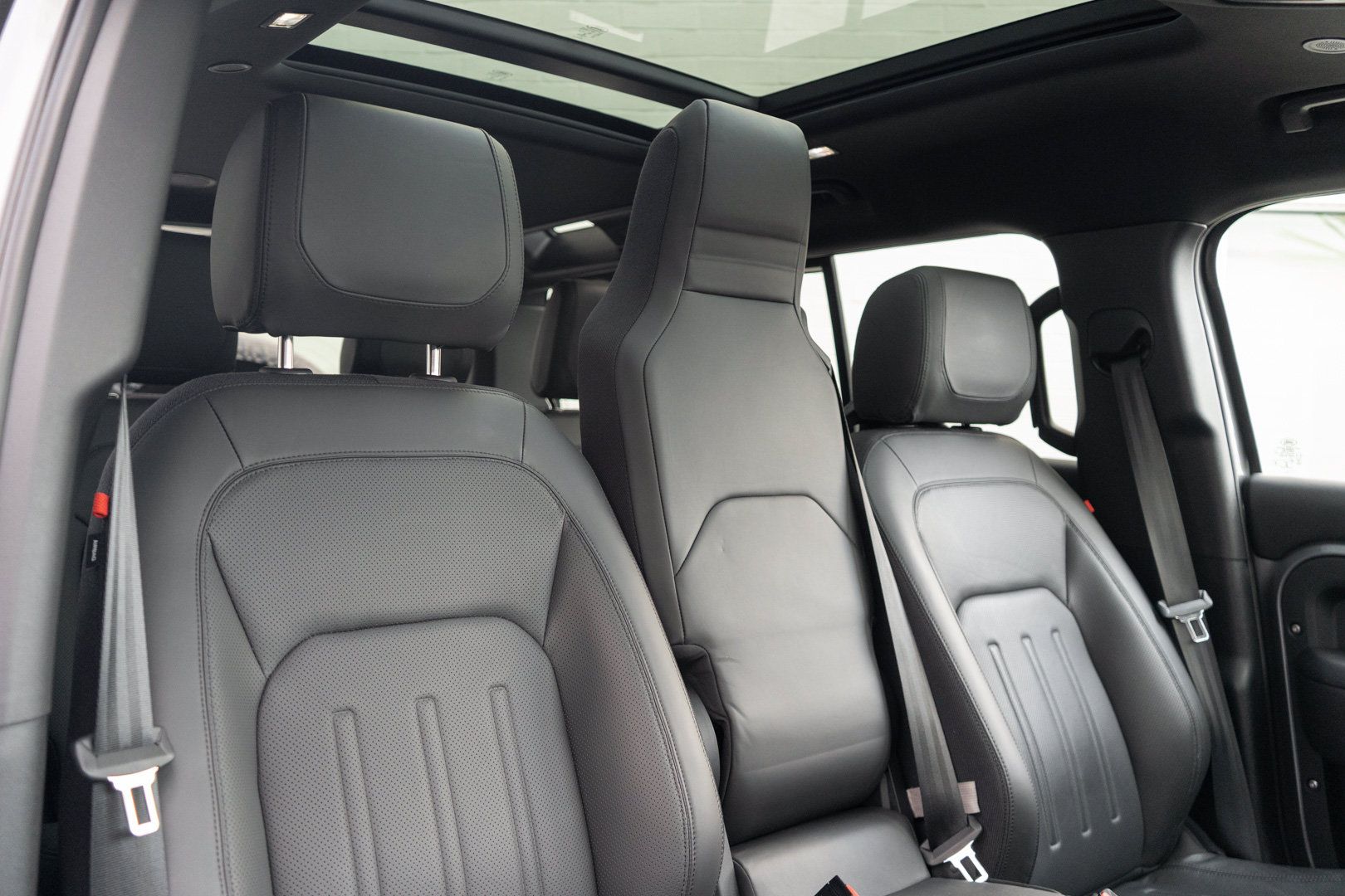 Used 2022 Land Rover Defender 110 X AWD/4WD image 30