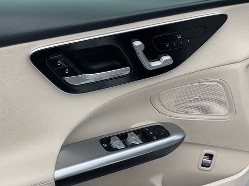 Used 2023 Mercedes-Benz C 300 4MATIC Sedan image 13