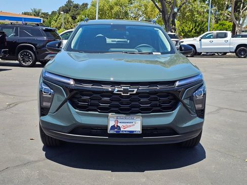 New 2026 Chevrolet Trax LT w/ Driver Confidence Package FWD image 2