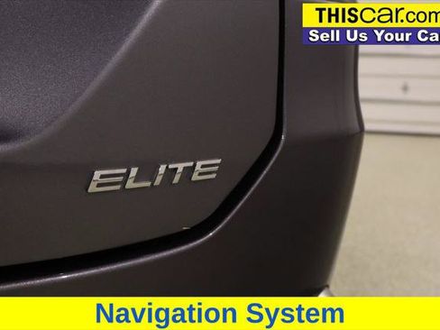 Used 2024 Honda Pilot Elite image 13