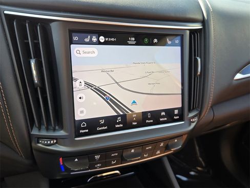 Used 2022 Maserati Levante Modena image 21