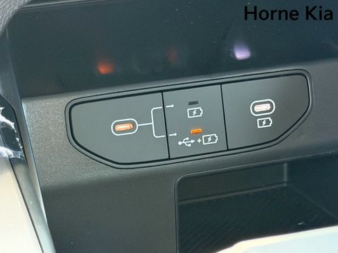 New 2026 Kia Sorento LX FWD image 19