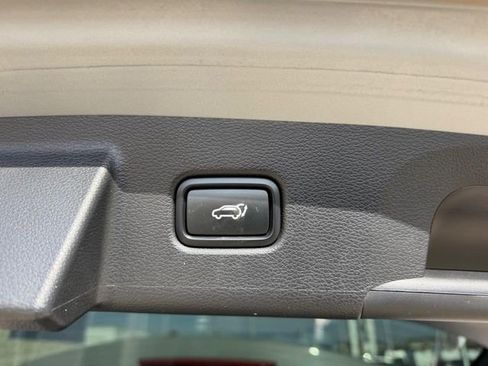 Used 2022 Kia Telluride EX w/ EX Premium Package image 6