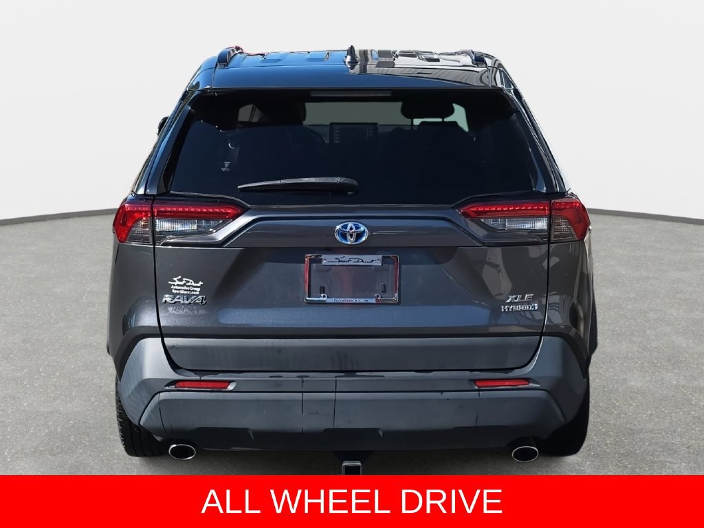 Used 2022 Toyota RAV4 XLE Premium AWD/4WD image 6
