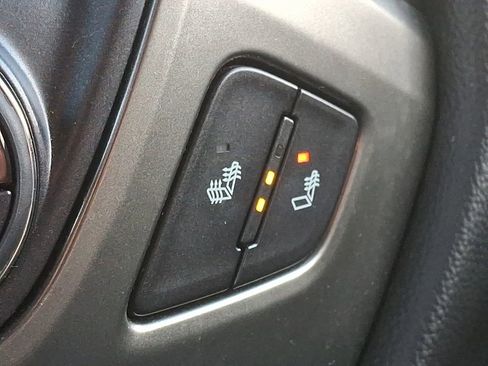 Used 2018 Chevrolet Silverado 1500 LT w/ All Star Edition image 20