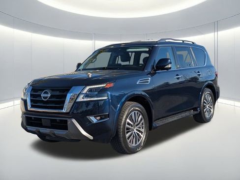 Used 2023 Nissan Armada SL w/ Captain's Chairs Package image 2