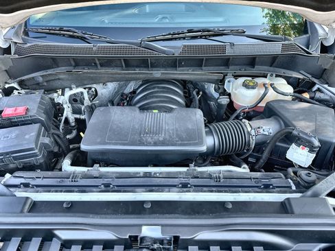 Used 2022 Chevrolet Silverado 1500 RST AWD/4WD image 12
