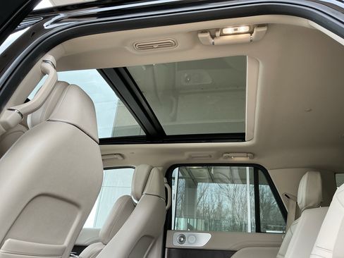 Used 2021 Lincoln Navigator Reserve w/ Luxury Package image 30