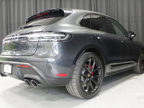 Used 2025 Porsche Macan GTS image 3