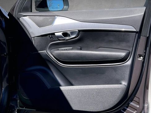 Certified 2023 Volvo XC90 B5 Core w/ Protection Package Premier image 29