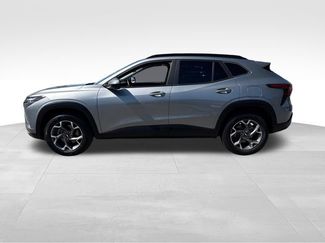 Certified 2024 Chevrolet Trax LT w/ Driver Confidence Package FWD video 2