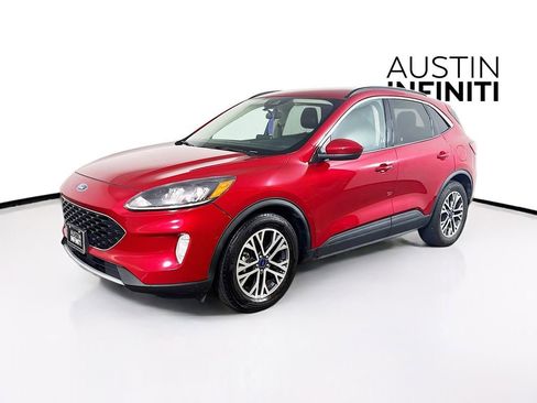 Used 2020 Ford Escape SEL image 3