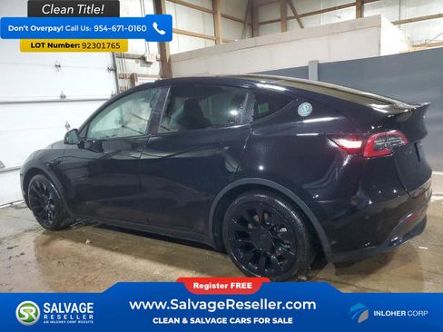 Used 2024 Tesla Model Y Long Range image 3