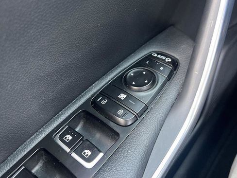 Used 2018 Kia Stinger image 13