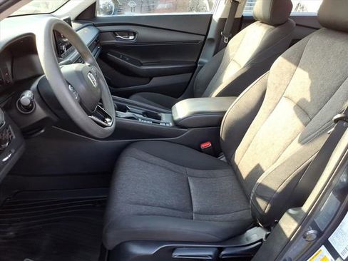 Used 2023 Honda Accord LX image 11