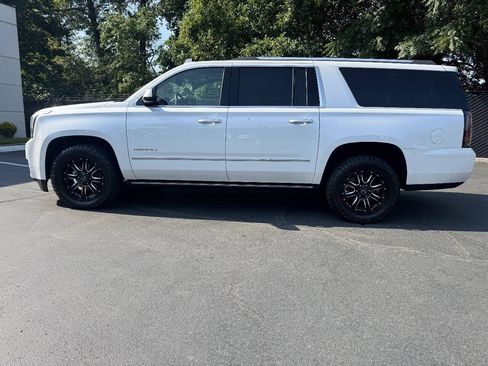 Used 2017 GMC Yukon XL Denali w/ Open Road Package AWD/4WD image 2