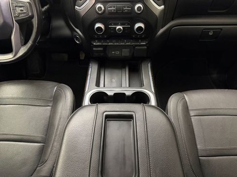 Used 2021 GMC Sierra 3500 Denali w/ Denali Ultimate Package AWD/4WD image 21