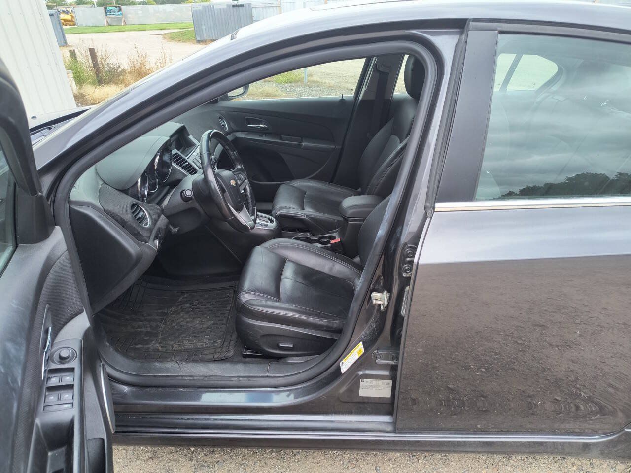Used 2011 Chevrolet Cruze LTZ w/ RS Package FWD image 19