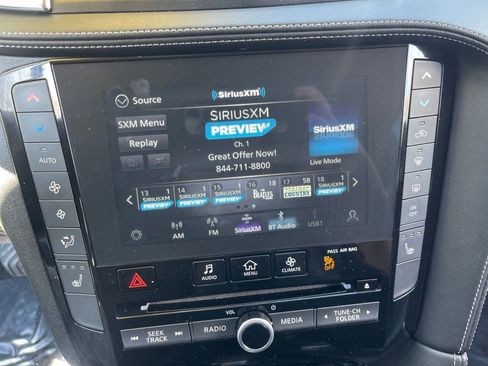 Used 2023 INFINITI QX50 Luxe AWD/4WD image 11