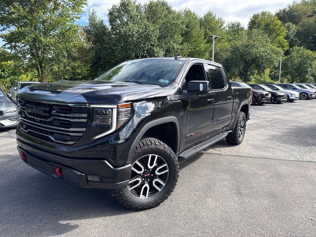 Used 2022 GMC Sierra 1500 AT4 w/ AT4 Premium Package AWD/4WD image 1