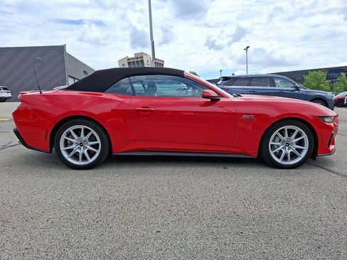 Used 2025 Ford Mustang GT Premium RWD image 8