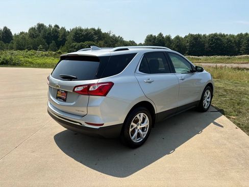 Used 2020 Chevrolet Equinox Premier FWD image 9
