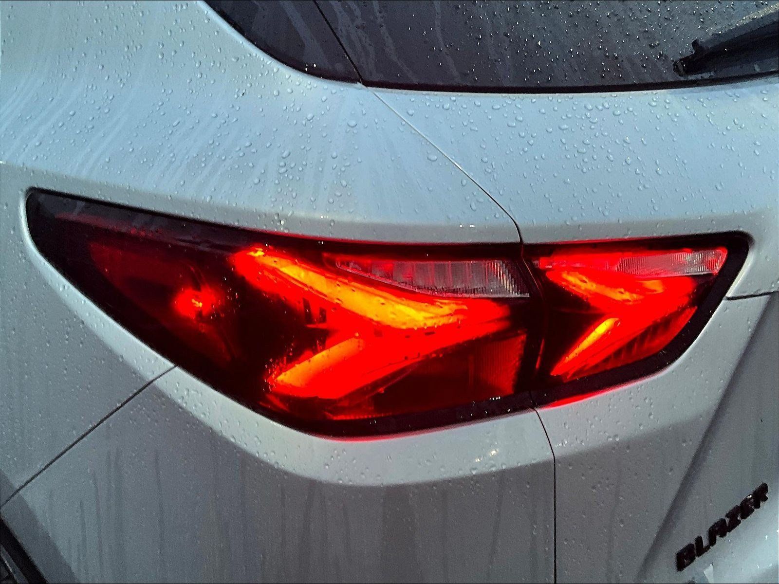 Used 2020 Chevrolet Blazer LT FWD image 23