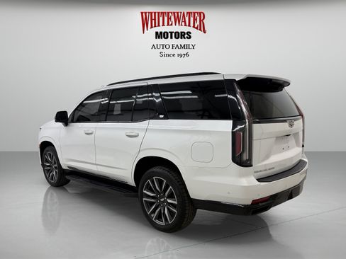 Used 2021 Cadillac Escalade Sport AWD/4WD image 2