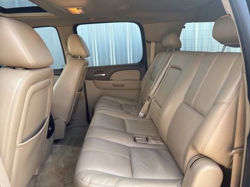 Used 2008 GMC Yukon XL Denali image 26
