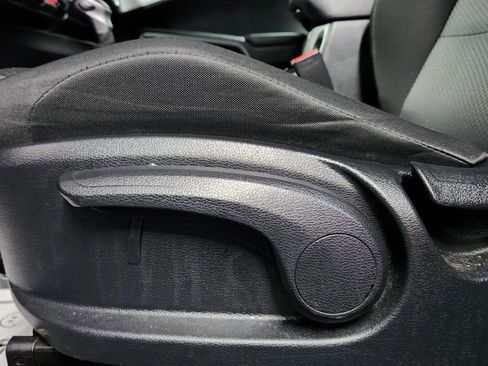 Used 2022 Kia Soul LX image 11