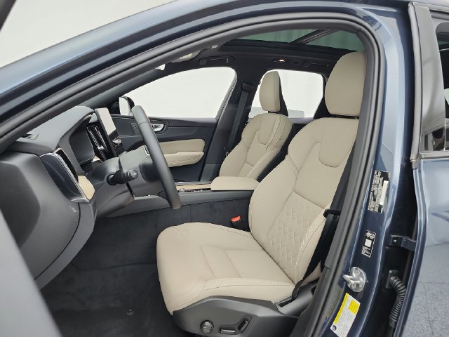 New 2026 Volvo XC60 B5 Plus w/ Climate Package AWD/4WD image 42