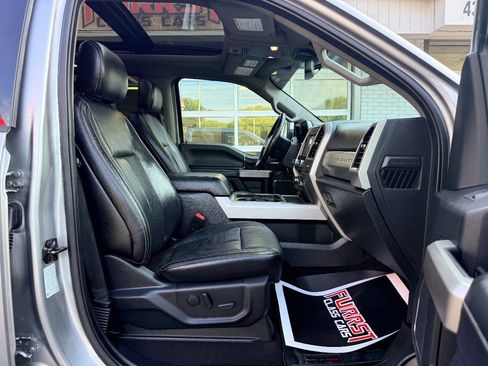 Used 2020 Ford F250 Lariat w/ Tremor Off-Road Package AWD/4WD image 38