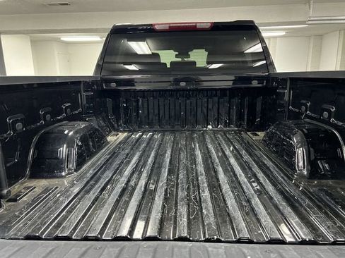 Certified 2025 GMC Sierra 1500 SLT AWD/4WD image 26