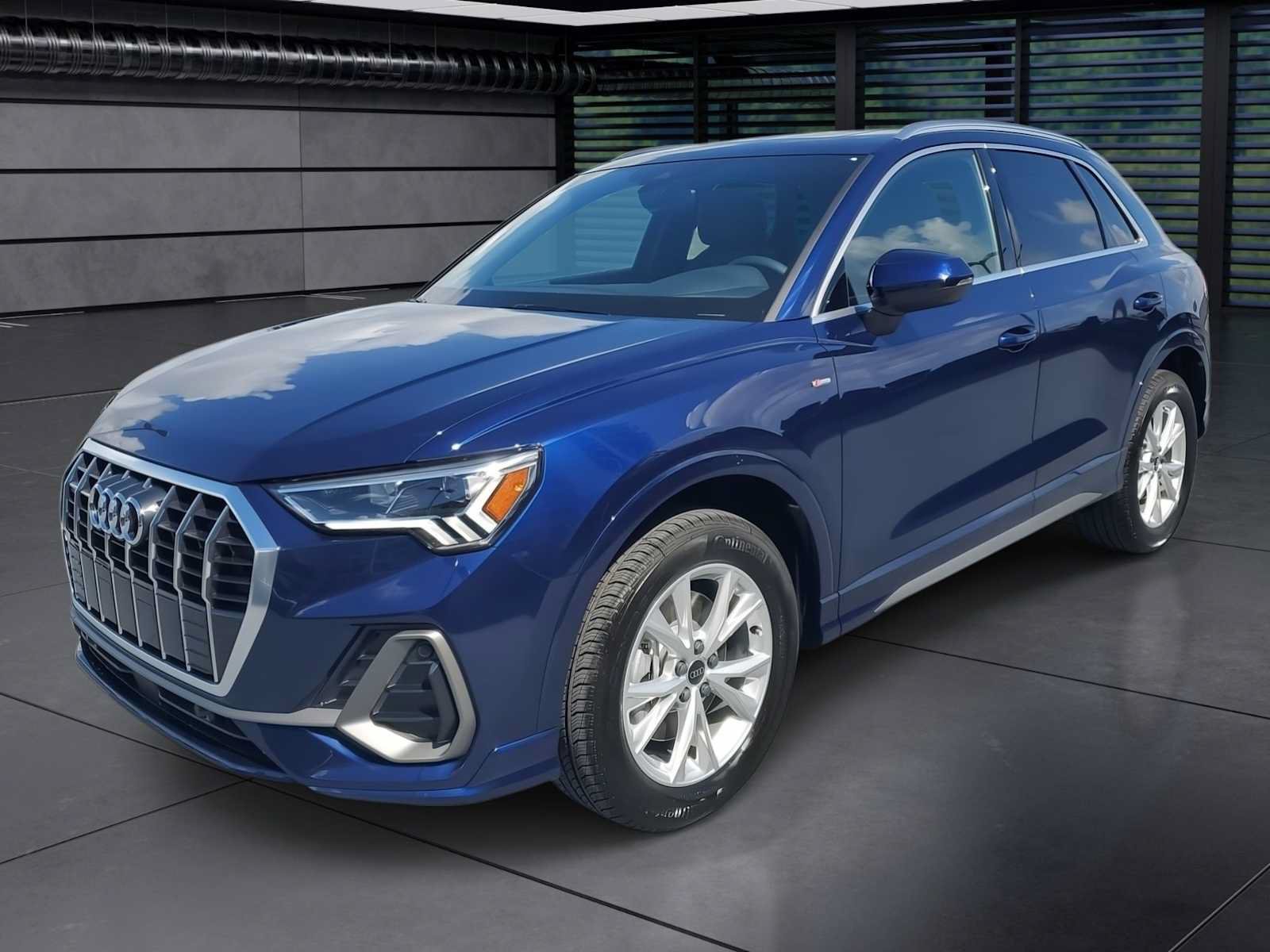 Used 2025 Audi Q3 2.0T Premium AWD/4WD image 1