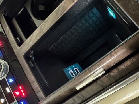 Used 2018 Lincoln Navigator Reserve w/ Technology Package image 37