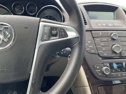 Used 2011 Buick Regal CXL w/ RL3 Preferred Equipment Group FWD image 28