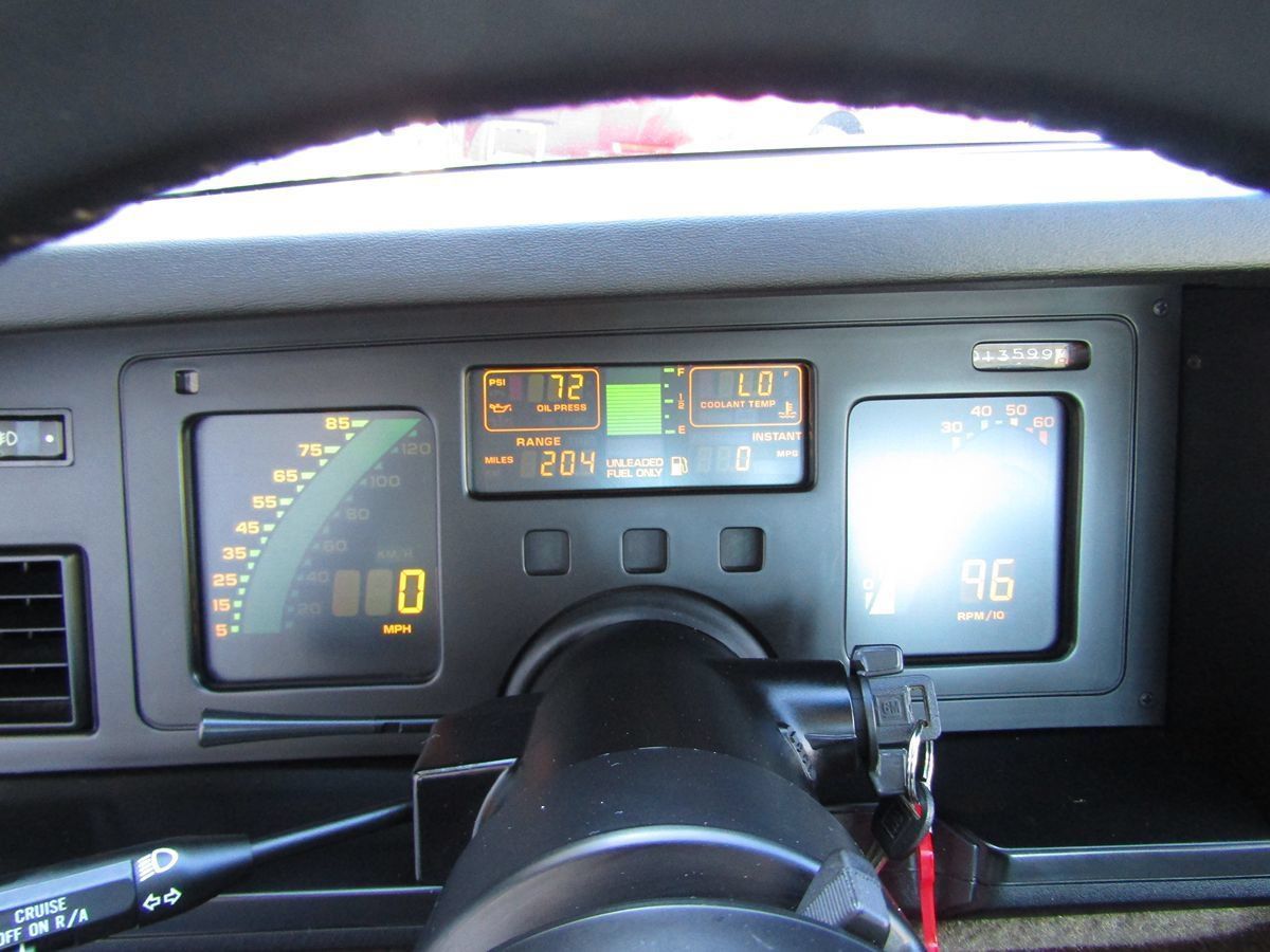 Used 1985 Chevrolet Corvette Coupe RWD image 12