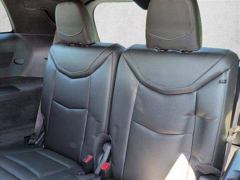 Used 2024 Cadillac XT6 Luxury FWD image 20